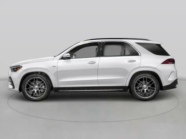 2026 Mercedes-Benz AMG GLE 53 - Image 6